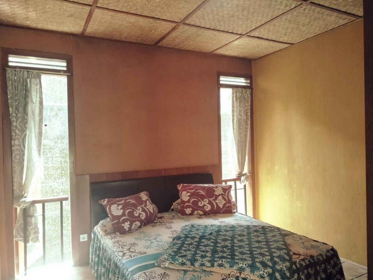 Villa Bukit Danau Cipanas  Buitenkant foto