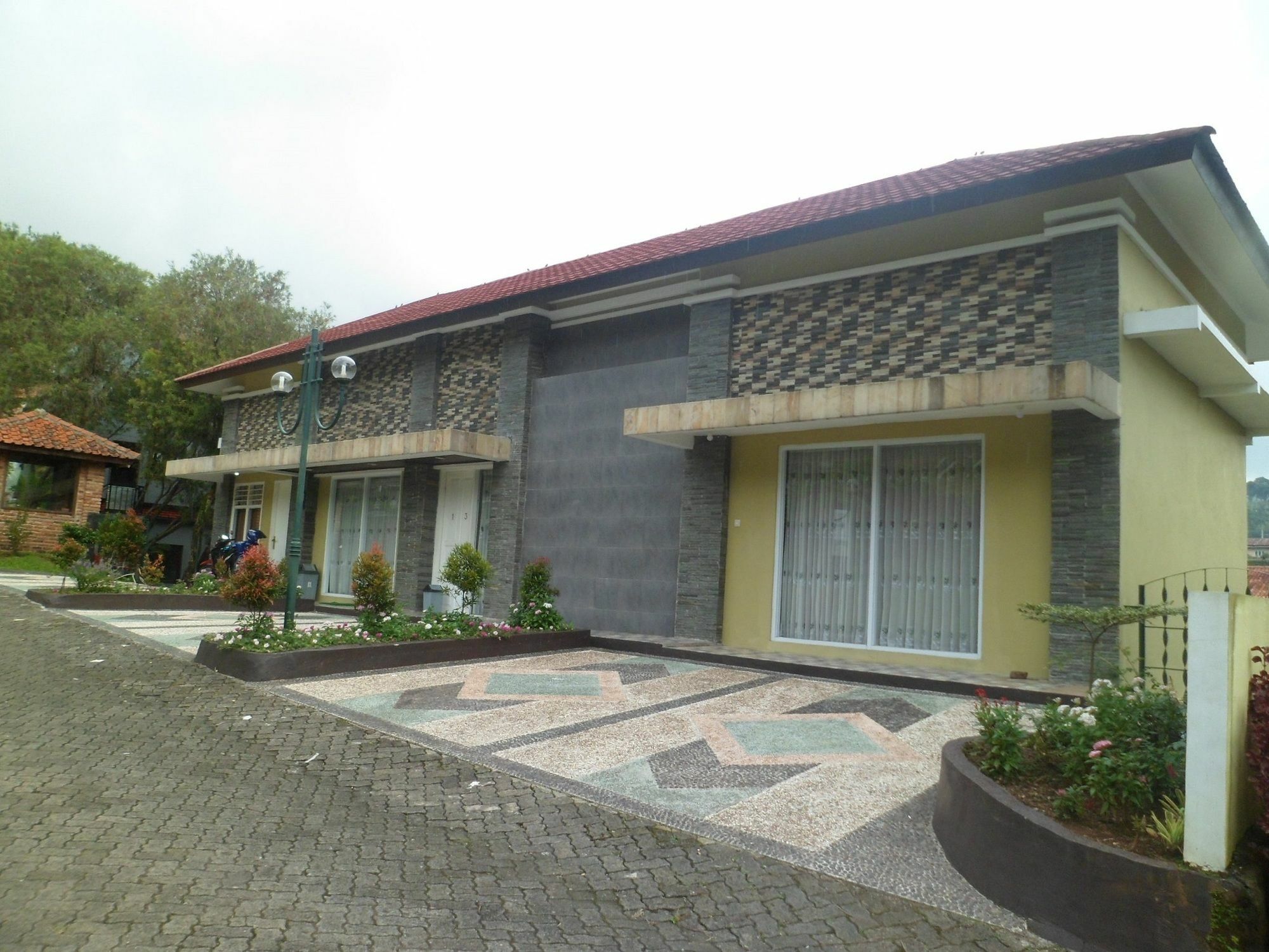 Villa Bukit Danau Cipanas  Buitenkant foto